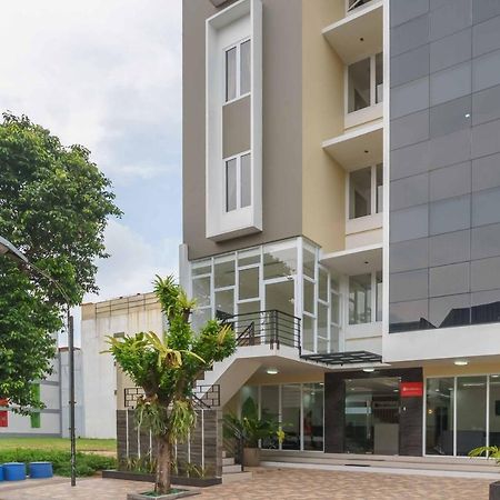 Reddoorz Plus Near Eka Hospital Bsd 5 Dadap Esterno foto
