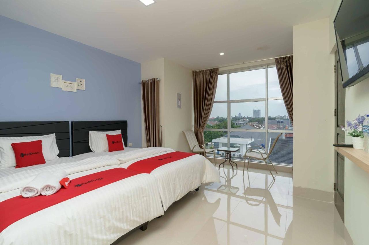 Reddoorz Plus Near Eka Hospital Bsd 5 Dadap Esterno foto