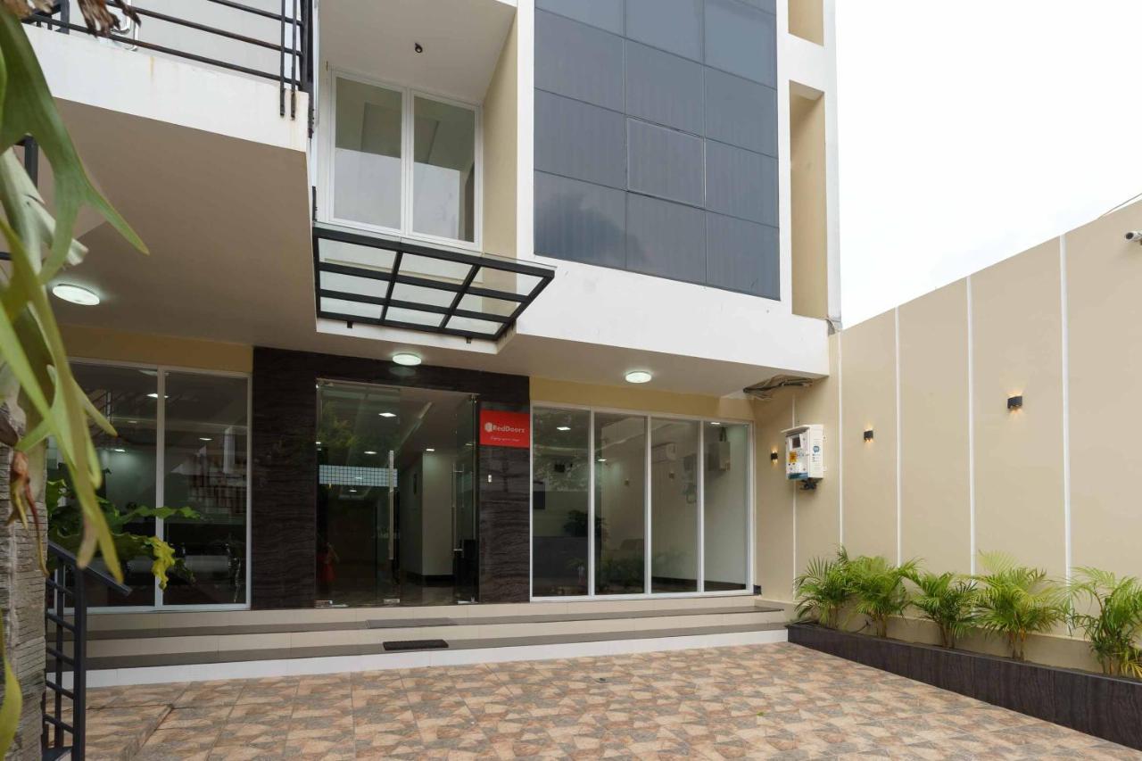 Reddoorz Plus Near Eka Hospital Bsd 5 Dadap Esterno foto