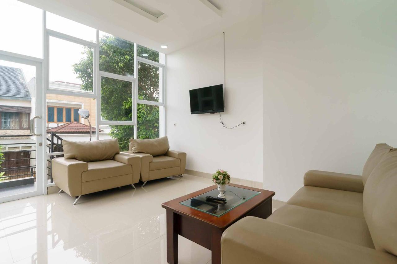 Reddoorz Plus Near Eka Hospital Bsd 5 Dadap Esterno foto