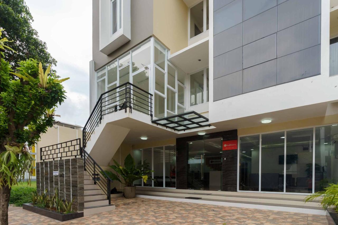 Reddoorz Plus Near Eka Hospital Bsd 5 Dadap Esterno foto