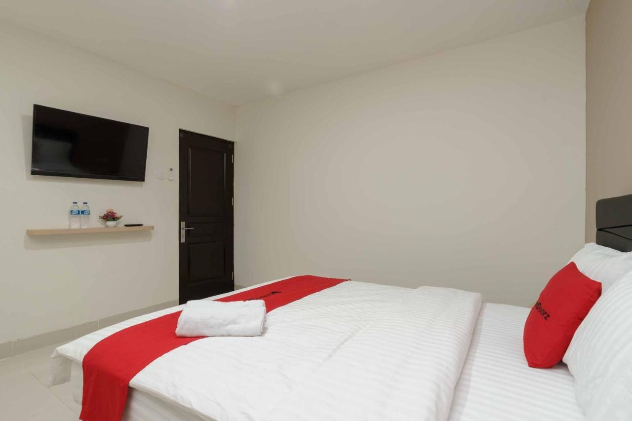 Reddoorz Plus Near Eka Hospital Bsd 5 Dadap Esterno foto