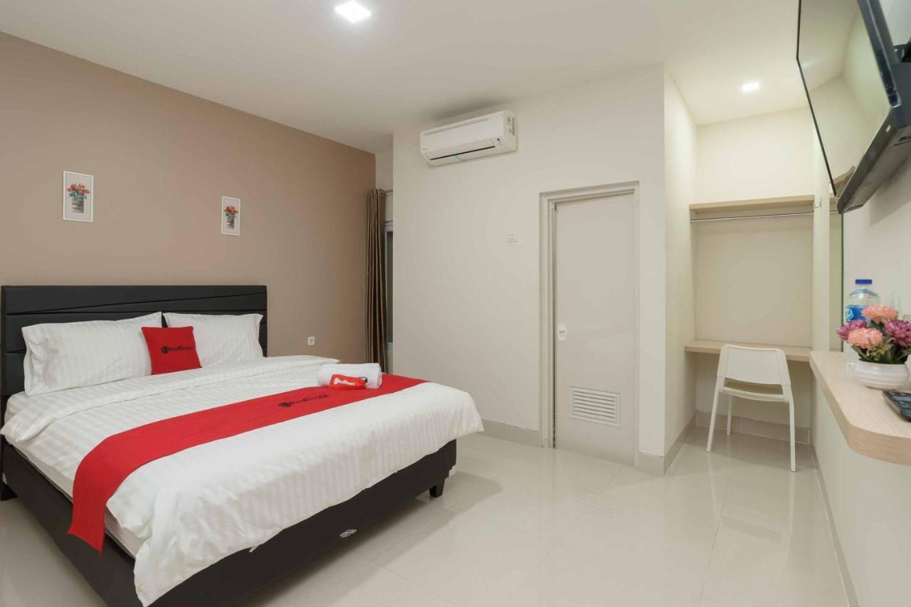 Reddoorz Plus Near Eka Hospital Bsd 5 Dadap Esterno foto